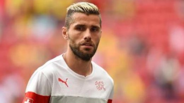 Behrami dëshiron të punojë me Mazzarrin