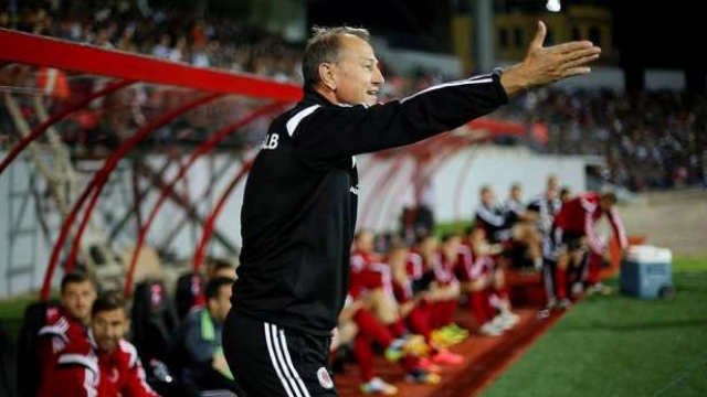 De Biasi i përgjigjet Alban Mehës