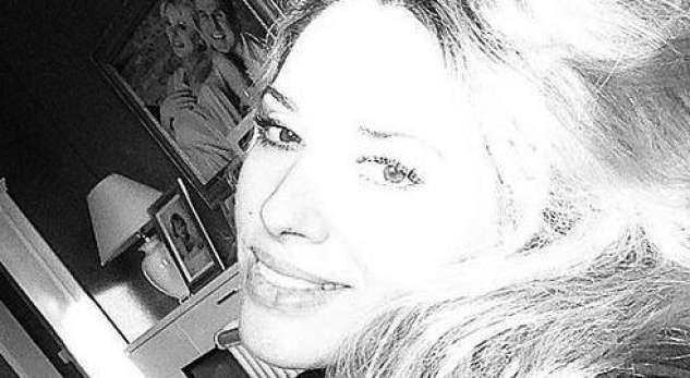 Ledina Çelo shuan kureshtjen, ja fotot e para me vajzën (Foto)