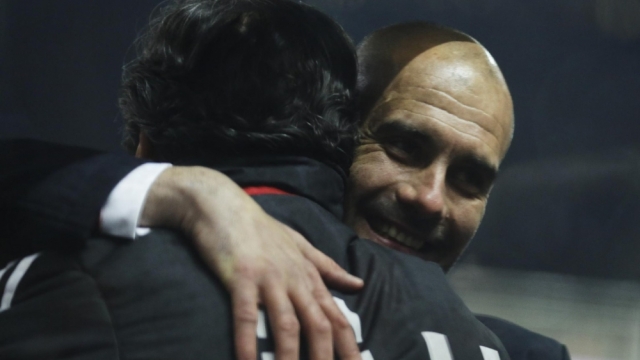 Guardiola lëvdon Robbenin