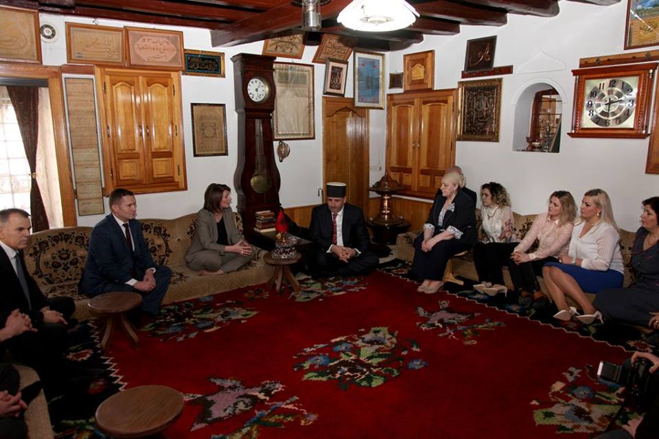 Presidentja ne teqe te Sheh Besimi Rahovec(foto)