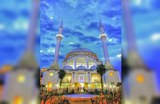 Nata e Kadrit muslimanët e presin me agjërim dhe lutje