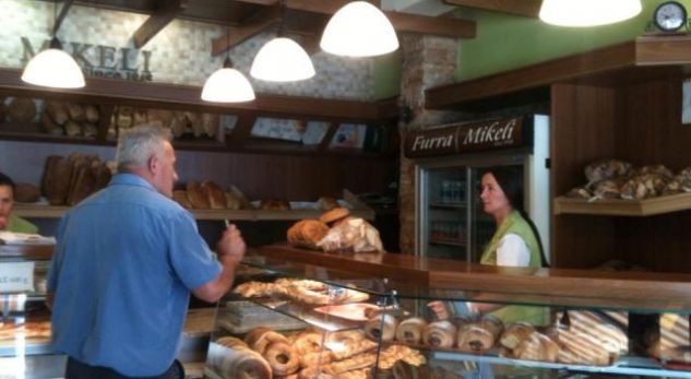 Njeriu i furrës që nuk e linte askënd pa bukë
